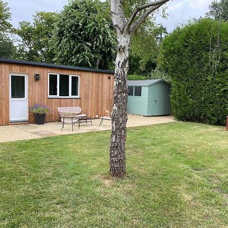 Larks Leaze Lodge, Steeple Ashton, Wiltshire Trowbridge Eksteriør bilde